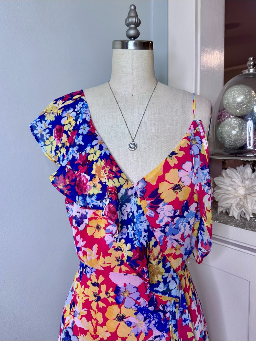 Lulu’s Radiant Rudy Red Floral Print Chiffon Maxi Dress Medium NWT - Picture 6 of 14
